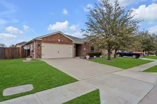 113 Kincaid Dr, Sanger, TX 76266 - Photo 1