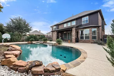 925 Sandy Hill, Burleson, TX 76028 - Photo 4