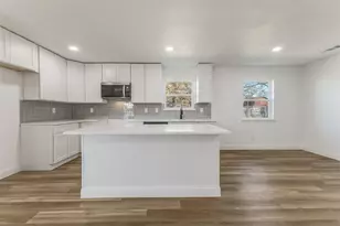 9505 Frostwood St, Dallas, TX 75217 - Photo 4