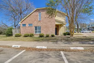 3946 Brandon Park Dr, Garland, TX 75044 - Photo 2