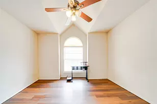 3946 Brandon Park Dr, Garland, TX 75044 - Photo 12