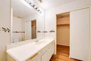 3946 Brandon Park Dr, Garland, TX 75044 - Photo 14