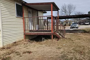 2624 County Rd 429, Cleburne, TX 76031 - Photo 4