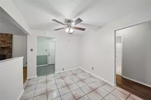 1129 W Hills Terrace, Saginaw, TX 76179 - Photo 18