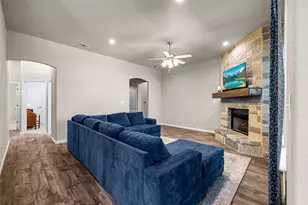 3115 Main St, Granbury, TX 76049 - Photo 8