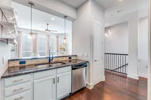 2100 N Fitzhugh Ave, Dallas, TX 75204 - Photo 10