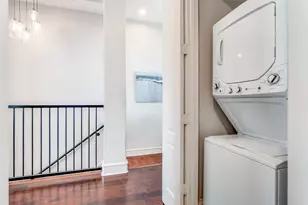 2100 N Fitzhugh Ave, Dallas, TX 75204 - Photo 14