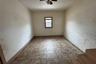 611 N Stratton St, Seymour, TX 76380 - Photo 8