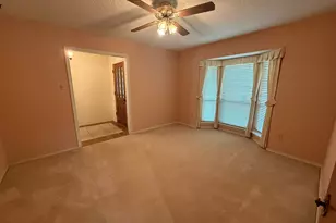 2510 Ashbury Ct, Grand Prairie, TX 75050 - Photo 16