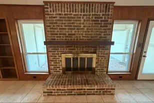 2510 Ashbury Ct, Grand Prairie, TX 75050 - Photo 6