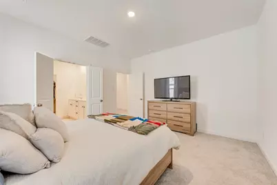 343 Sedalia Trail, Justin, TX 76247 - Photo 18