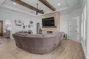 5001 Alder Ct, Weatherford, TX 76087 - Photo 10