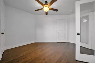 110 S Meadow Dr, Ferris, TX 75125 - Photo 8