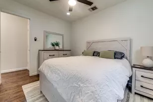 630 W Neely, Dallas, TX 75208 - Photo 12