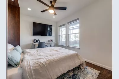 630 W Neely, Dallas, TX 75208 - Photo 14