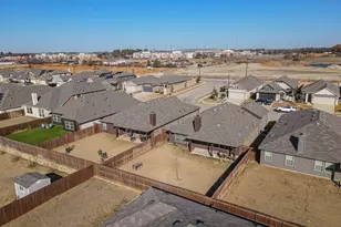 706 Presidio St, Aubrey, TX 76227 - Photo 32