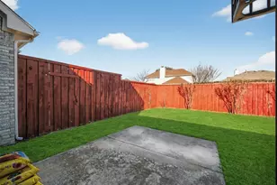 2802 Pecan Meadow Dr, Garland, TX 75040 - Photo 36