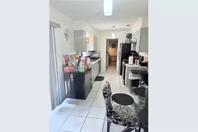 208 Austin Avenue, Corsicana, TX 75110 - Photo 4