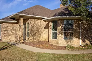 503 N 2nd St, Krum, TX 76249 - Photo 2