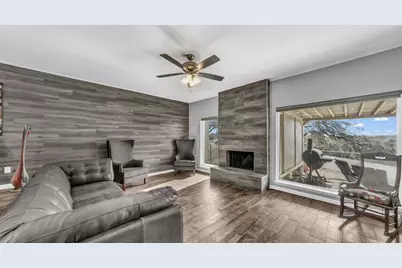 5107 Elms Court, Granbury, TX 76049 - Photo 8