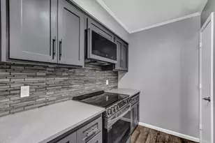 5107 Elms Ct, Granbury, TX 76049 - Photo 10