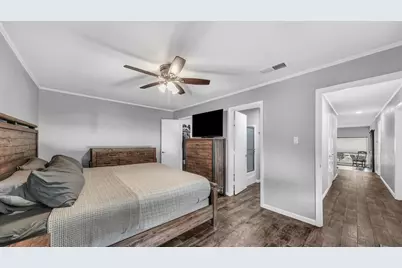 5107 Elms Court, Granbury, TX 76049 - Photo 12