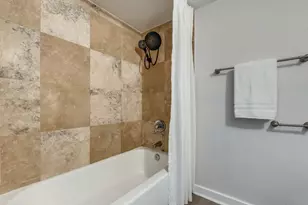 4777 Cedar Springs Rd, Dallas, TX 75219 - Photo 20