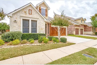 2210 Eagles Nest Drive, Euless, TX 76039 - Photo 2