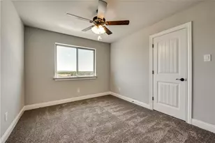 101 Maverick Ct, Granbury, TX 76049 - Photo 18