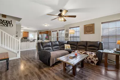 303 Pasley Street, Waxahachie, TX 75165 - Photo 2