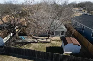 303 Pasley St, Waxahachie, TX 75165 - Photo 20