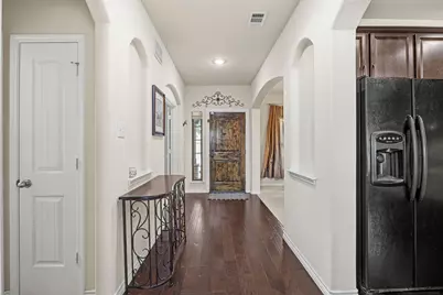 6017 Westgate Drive, Fort Worth, TX 76179 - Photo 4