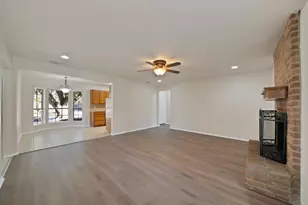 5300 Stagetrail Dr, Arlington, TX 76017 - Photo 6