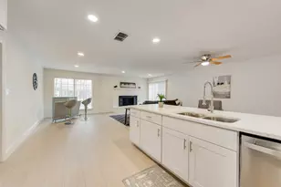 5645 Comer Dr, Fort Worth, TX 76134 - Photo 2