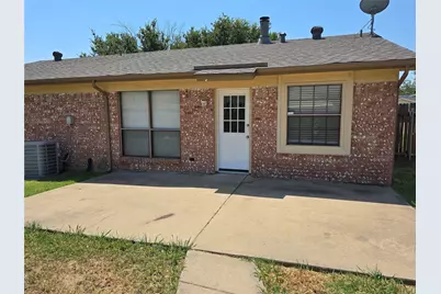 552 Greenway Drive, Saginaw, TX 76179 - Photo 34