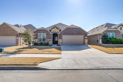 1045 Pinnacle Breeze Drive, Fort Worth, TX 76052 - Photo 2