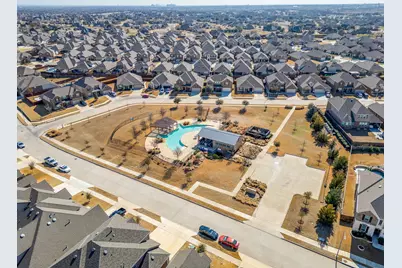 1045 Pinnacle Breeze Drive, Fort Worth, TX 76052 - Photo 36