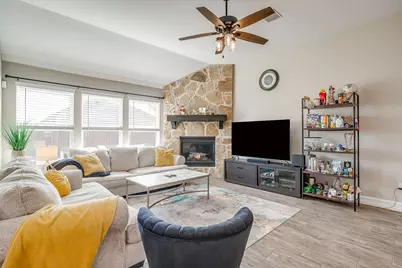 1045 Pinnacle Breeze Drive, Fort Worth, TX 76052 - Photo 16