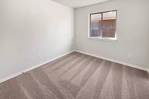 1778 Overlook Dr, Lancaster, TX 75146 - Photo 10