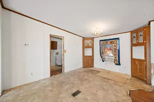 377 NW County Rd 2005, Corsicana, TX 75110 - Photo 10