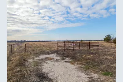 18528 E Fm-1396, Windom, TX 75492 - Photo 20