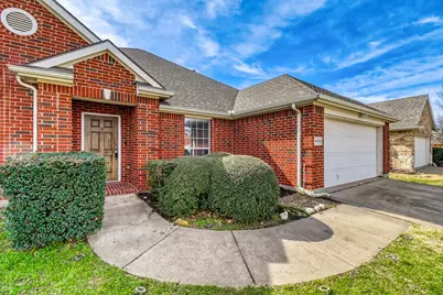 4733 Auburn Ridge Drive, Fort Worth, TX 76123 - Photo 2