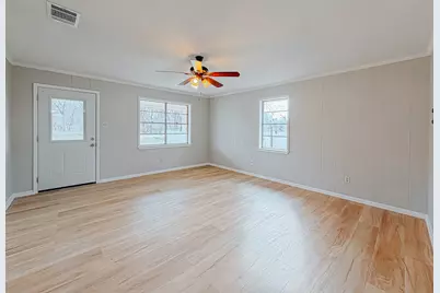 226 E Main Street, Corsicana, TX 75109 - Photo 2