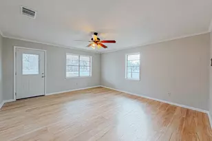 226 E Main St, Corsicana, TX 75109 - Photo 2