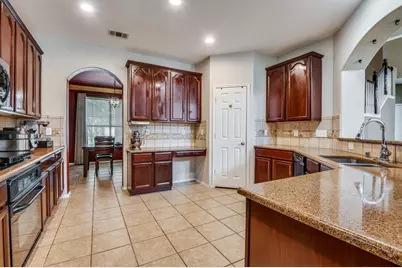 200 Bayonne Drive, Mansfield, TX 76063 - Photo 10