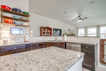 400 Eureka Court, Burleson, TX 76028 - Photo 14