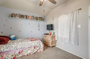 400 Eureka Ct, Burleson, TX 76028 - Photo 34