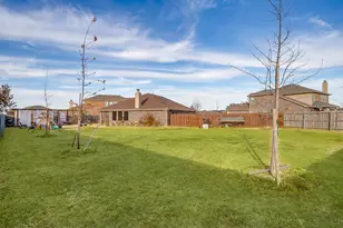 400 Eureka Ct, Burleson, TX 76028 - Photo 40