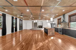 405 S Bowie Dr, Weatherford, TX 76086 - Photo 1