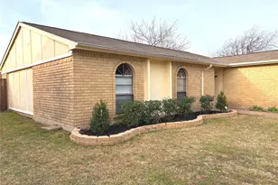 5236 Nash Dr, Lewisville, TX 75056 - Photo 2